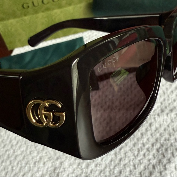 Gucci Sunglasses - Picture 5 of 8